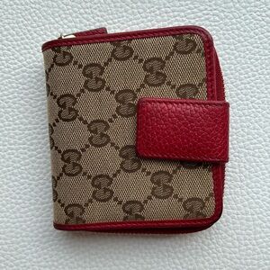 Gucci wallet